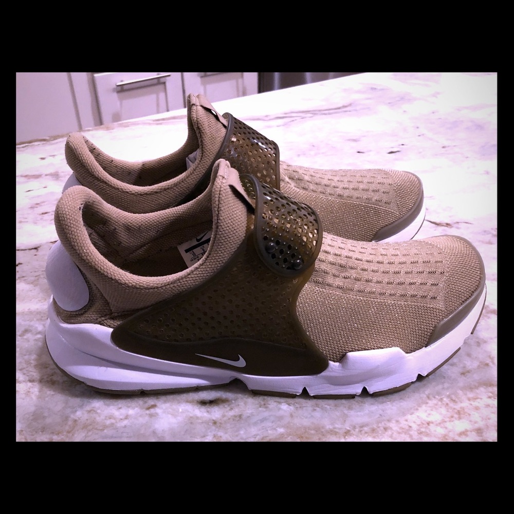 Nike Sockdarts